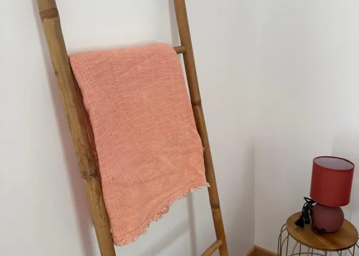 Retreat לינה וארוחת בוקר *